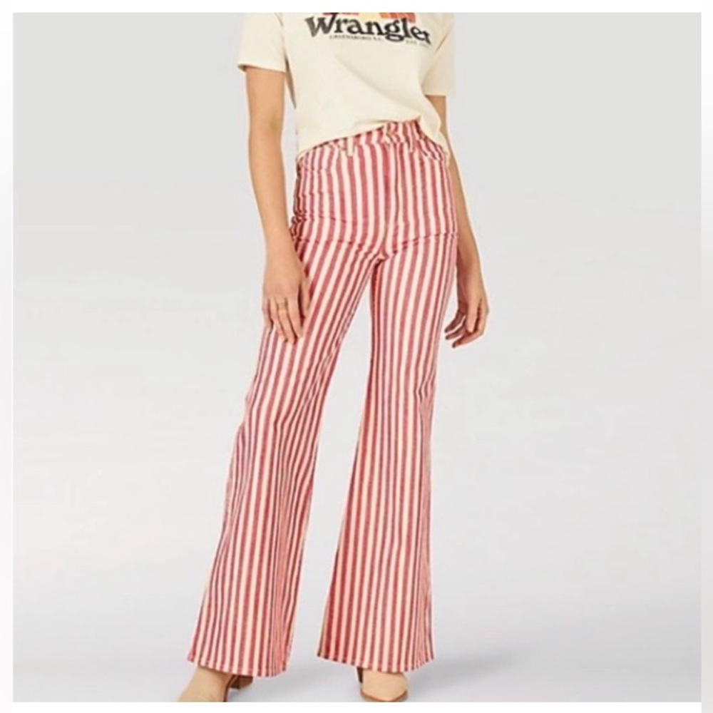 NWT Wrangler Wanderer 623 high Rise Flare Jeans Raspberry Ripple Stripe 28/34